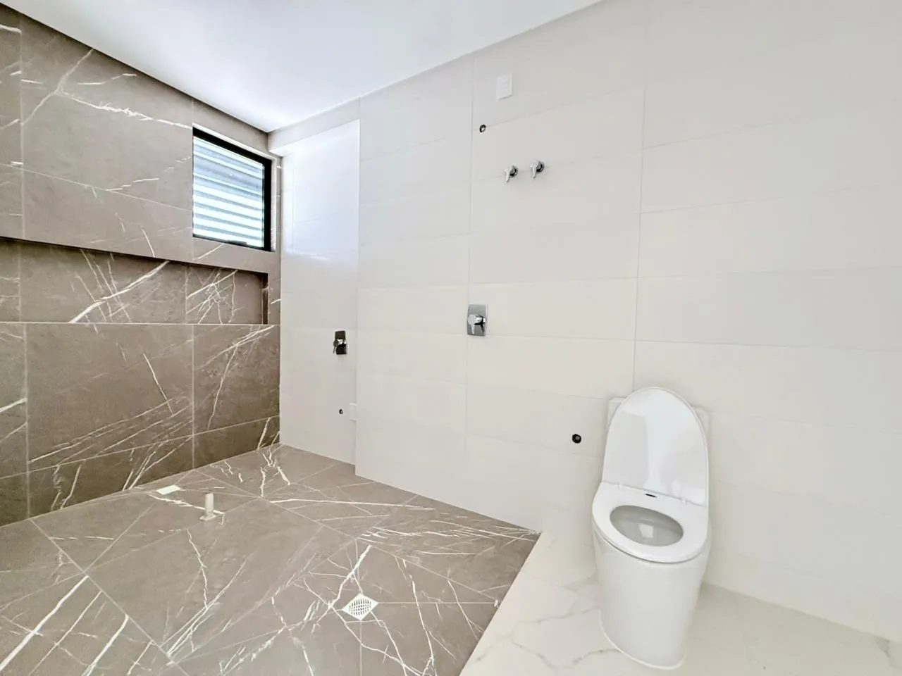 Imagem Apartamento à venda com 206m2 por R$ 3.290.000,00