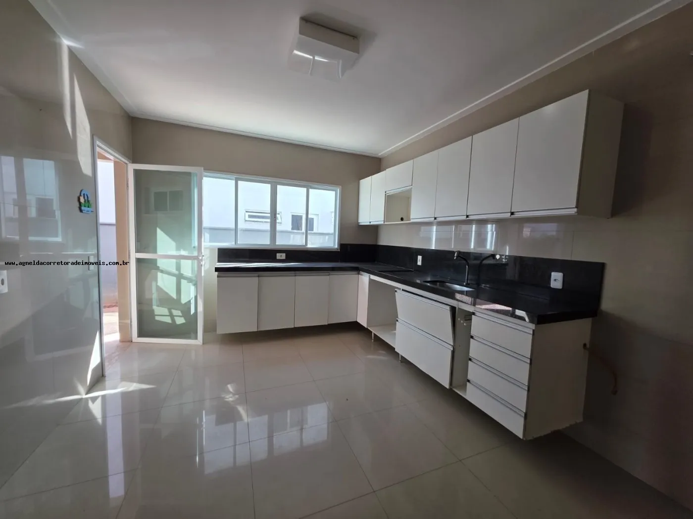 Imagem Casa em Condomínio para Venda em Parnamirim, Parque das Nações, 4 dormitórios, 4 suítes, 5 banheiros, 4 vagas