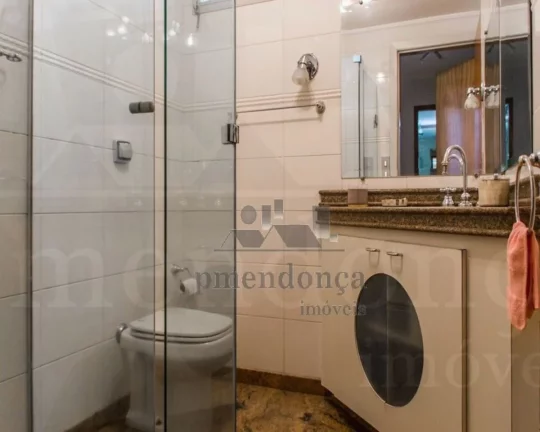 Imagem Ótimo apartamento com 128,78m2 de área útil, com sala espaçosa, 03 quartos e 02 banheiros (fáci...