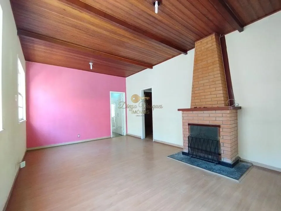 Imagem Casa para Venda em Teresópolis / RJ no bairro Agriões