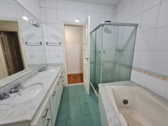 Imagem Apartamento com 3 Quartos à Venda, 220 m²em Copacabana - Rio de Janeiro