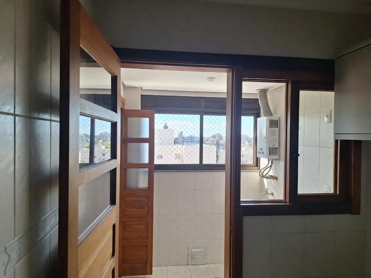Imagem Amplo apartamento de 2D com suíte e vaga