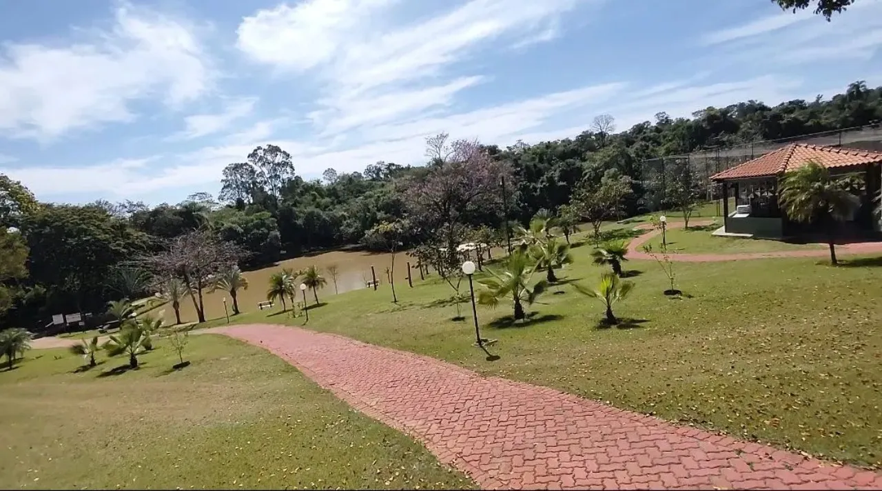 Imagem Impecável casa em condomínio à venda em Sorocaba-SP, Jardim Novo Horizonte: 3 quartos, 2 salas, 3 banheiros, 138m², 3 vagas.