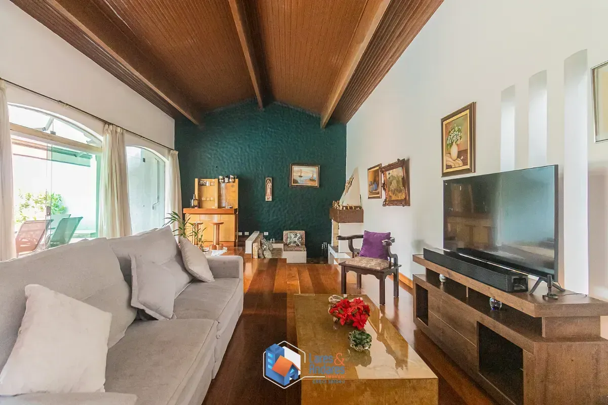 Imagem Casa para venda em Jardim Prudência com 4 quartos, sendo 1 suíte, 219m²