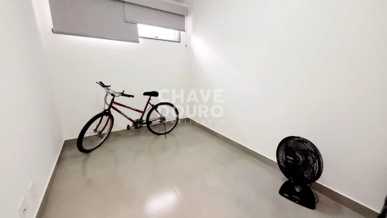 Imagem Apartamento 2 Quartos (1 Suíte), 1 escritório com 90m² no Alto