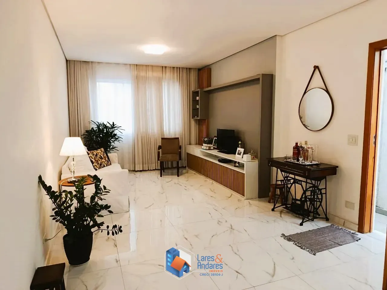 Foto do imóvel SOBRADO IMPECÁVEL À VENDA COM 250 M², 3 DORMS (1 SUÍTE), COZINHA INTEGRADA COM ÁREA GOURMET, MÓVEIS PLANEJADOS E 2 VGS - VILA PRUDENTE, SÃO PAULO, SP. em Rua Américo Vespucci
