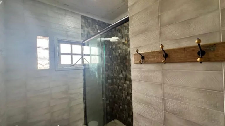 Imagem Excelente casa no Jardim real com 3 dormitórios 2 vagas!!!