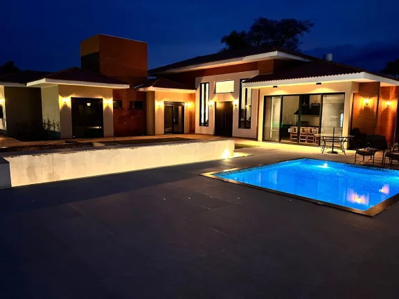 Imagem Belissima casa a venda no Condomínio Riviera de Santa Cristina XIII - Paranapanema.