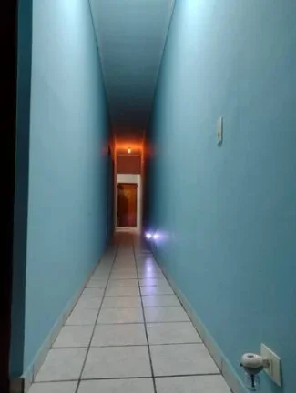 Imagem Casa Assobradada Corredor Lateral 8 vagas 3 Dormitorios Sendo 1 Suíte