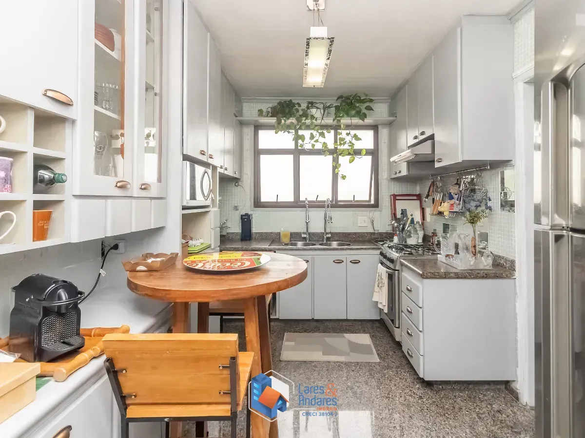 Imagem Apartamento para venda em Mirandópolis com 3 quartos, sendo 1 suíte, 140m²