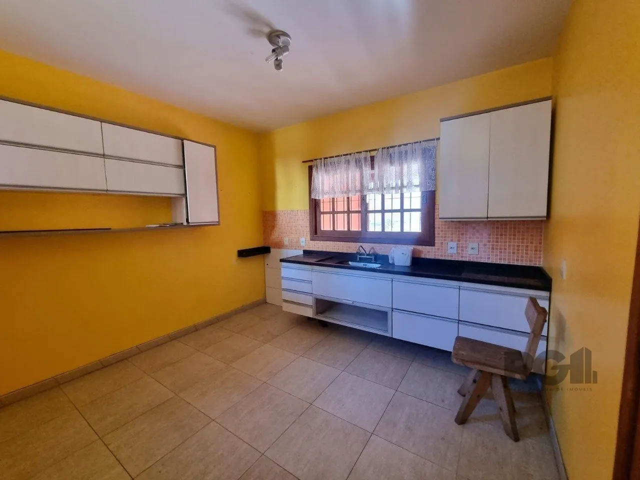 Imagem Linda Casa Bairro Ipanema 02 Dormitórios Suíte