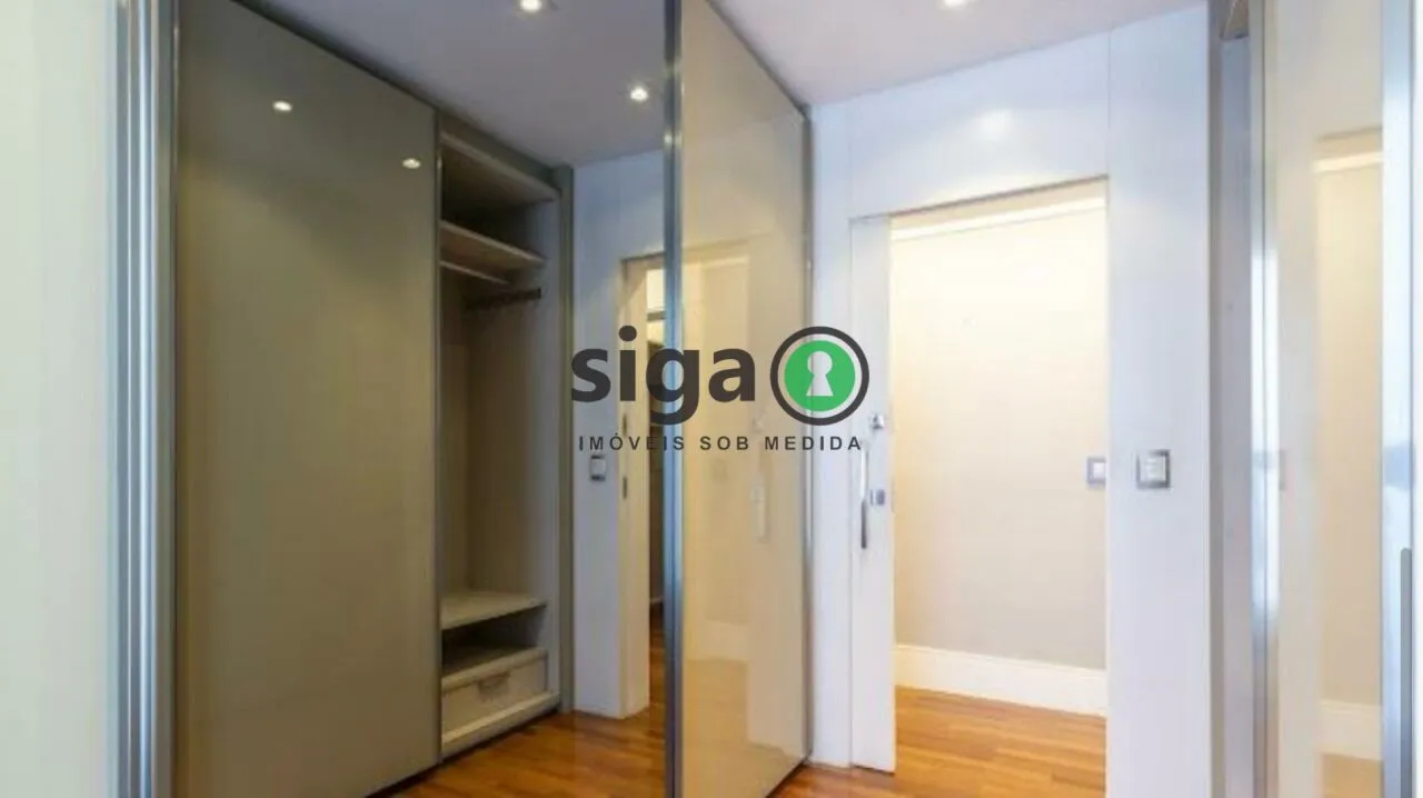 Imagem Cobertura duplex com 440m², 4 quartos sendo 2 suites, 4 vagas Sem Mobilia, Campo Belo