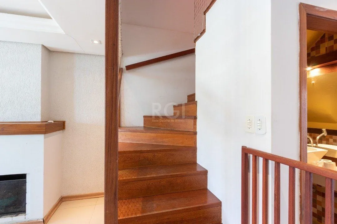 Imagem Casa para Venda - 205.81m², 3 dormitórios, sendo 1 suites, 2 vagas - Ipanema