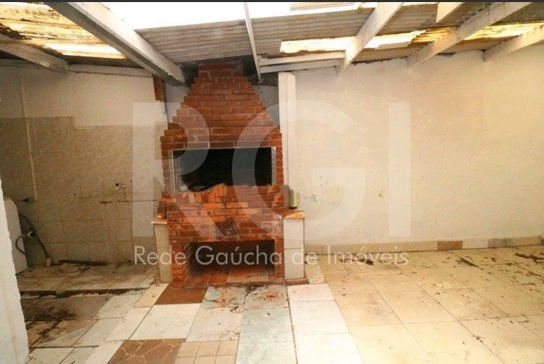 Imagem Casa para Venda - 280m², 3 dormitórios, 4 vagas - Cidade Baixa