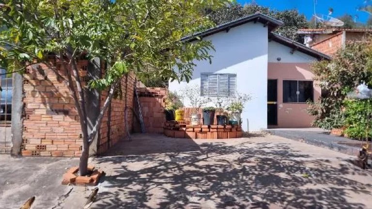 Foto do imóvel Oportunidade Única em PIRAJU - SP | Tipo: Casa | Negociação: Leilão | Situação: Imóvel em AVENIDA VALTER SCATUZZI