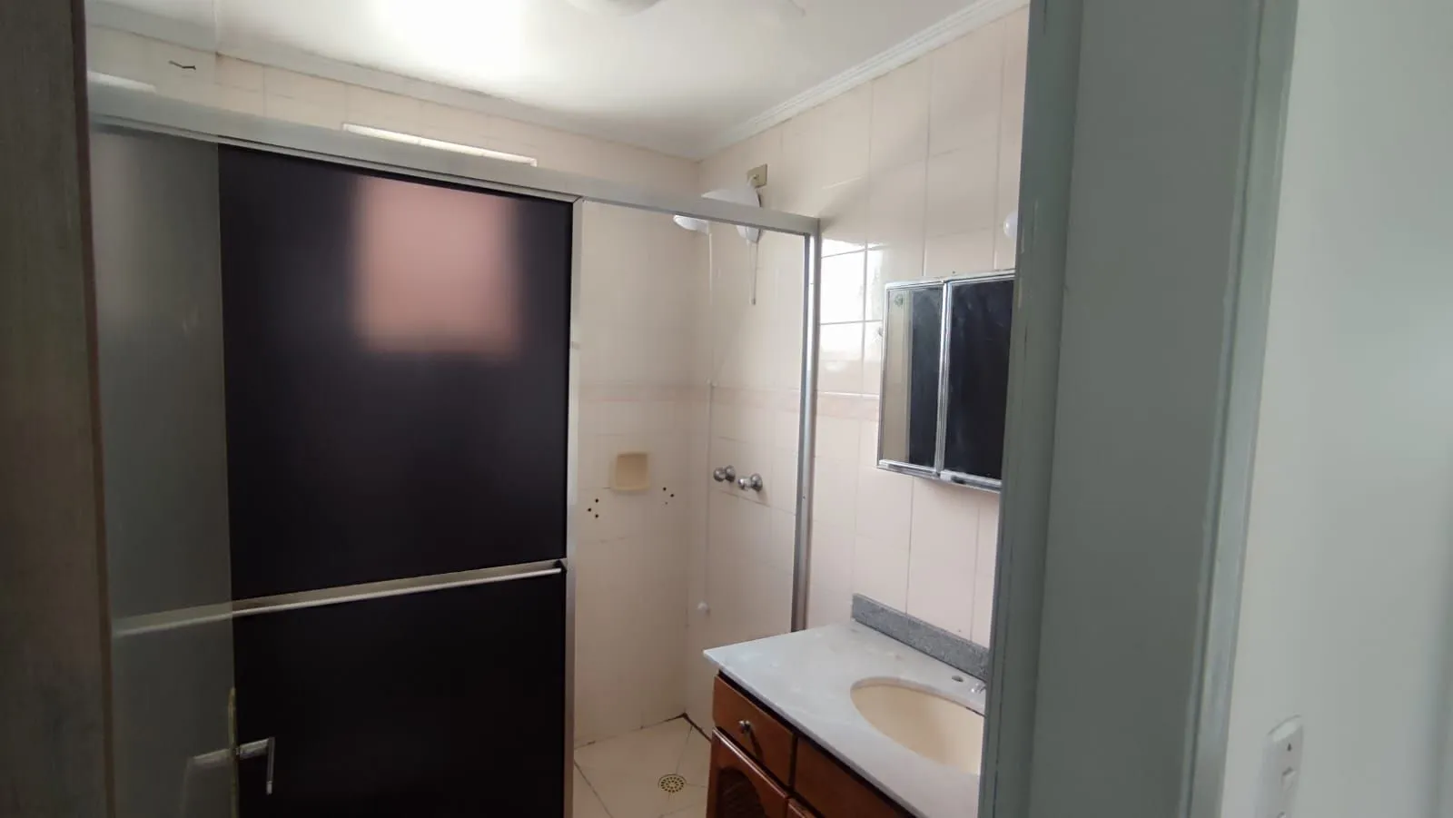 Imagem Apartamento 2 dorm com sacada, Mobiliado 1 vaga coberta Porto Alegre