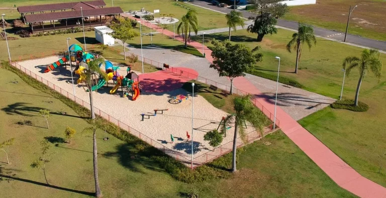 Imagem Casa no Condomínio Caledônia