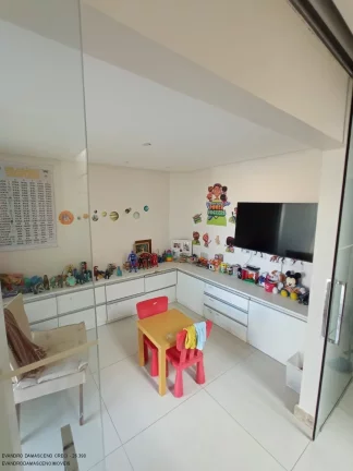 Imagem Casa de luxo em condomínio à venda em Pitangueiras, Lauro de Freitas-BA: 5 quartos, 3 suítes, 3 salas, 1 banheiro, 2 vagas, 160m²!