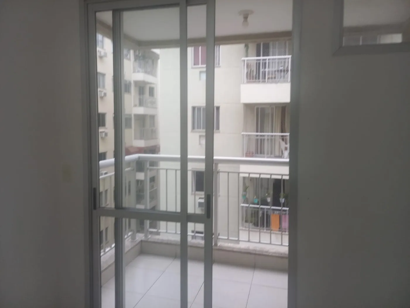 Imagem Apartamento para Venda em Rio de Janeiro, Praça Seca, 2 dormitórios, 1 suíte, 2 banheiros, 1 vaga