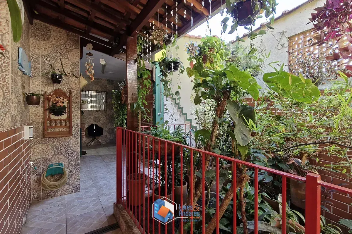 Imagem Sobrado para venda em Bortolândia com 3 quartos, 206m²