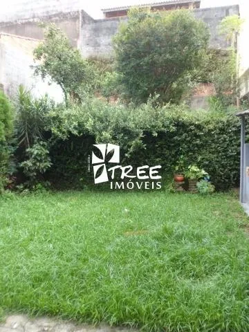 Imagem VENDA DE SOBRADO NO BARBOSAS, EM ARUJÁ/SP, 300m² com 3 quartos, suíte, varanda, quintal amplo e garagem coberta para 2 autos. CONSULTE-NOS.