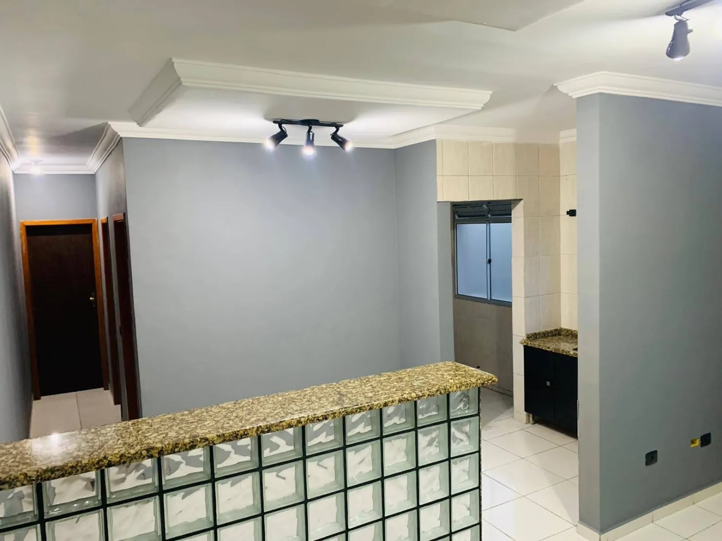 Imagem Apartamento à venda 2 Quartos, 2 Vagas, 55M², Residencial Mombaça, Pindamonhangaba - SP | Edificio Celeste