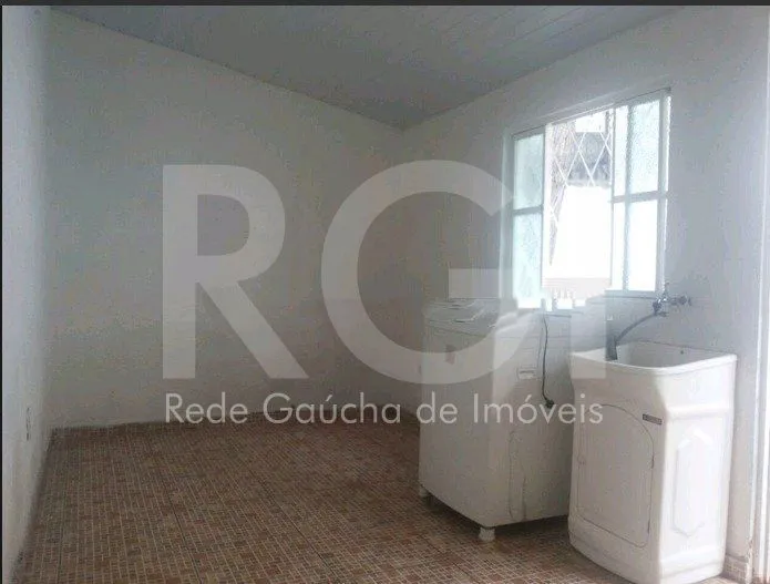 Imagem Casa para Venda - 140m², 2 dormitórios, Cidade Baixa