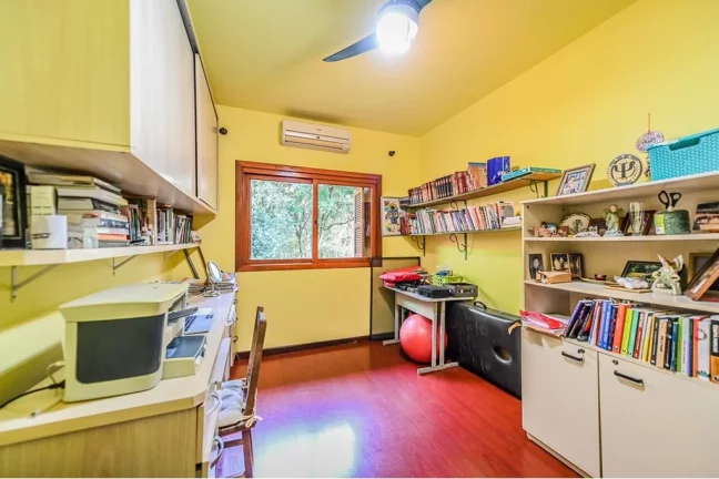 Imagem Casa para venda no bairro Cascata em Porto Alegre