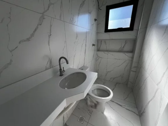 Imagem Sobrado com 3 dormitórios à venda, 127 m² por R$ 990.000,00 - Vila Guilhermina - Praia Grande/SP