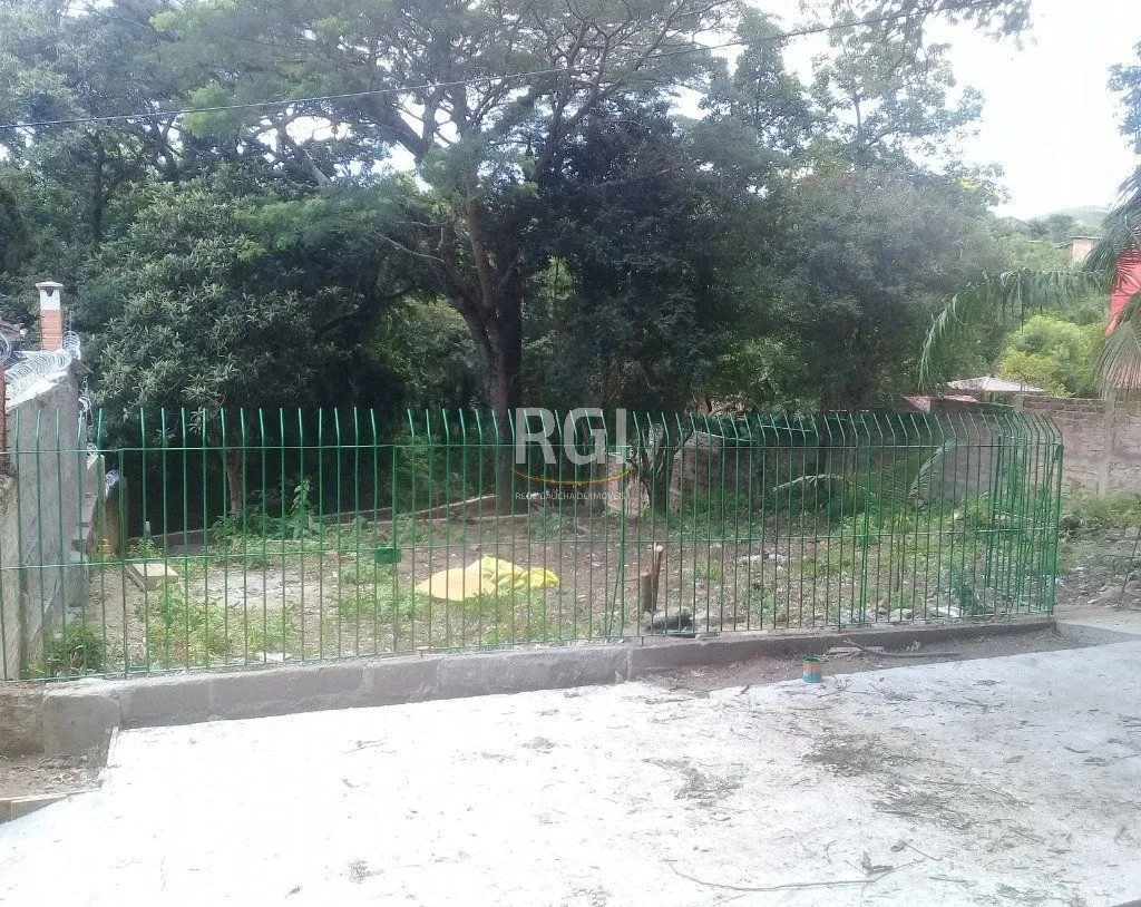 Imagem Terreno para Venda - 873m², 0 dormitórios, Teresópolis