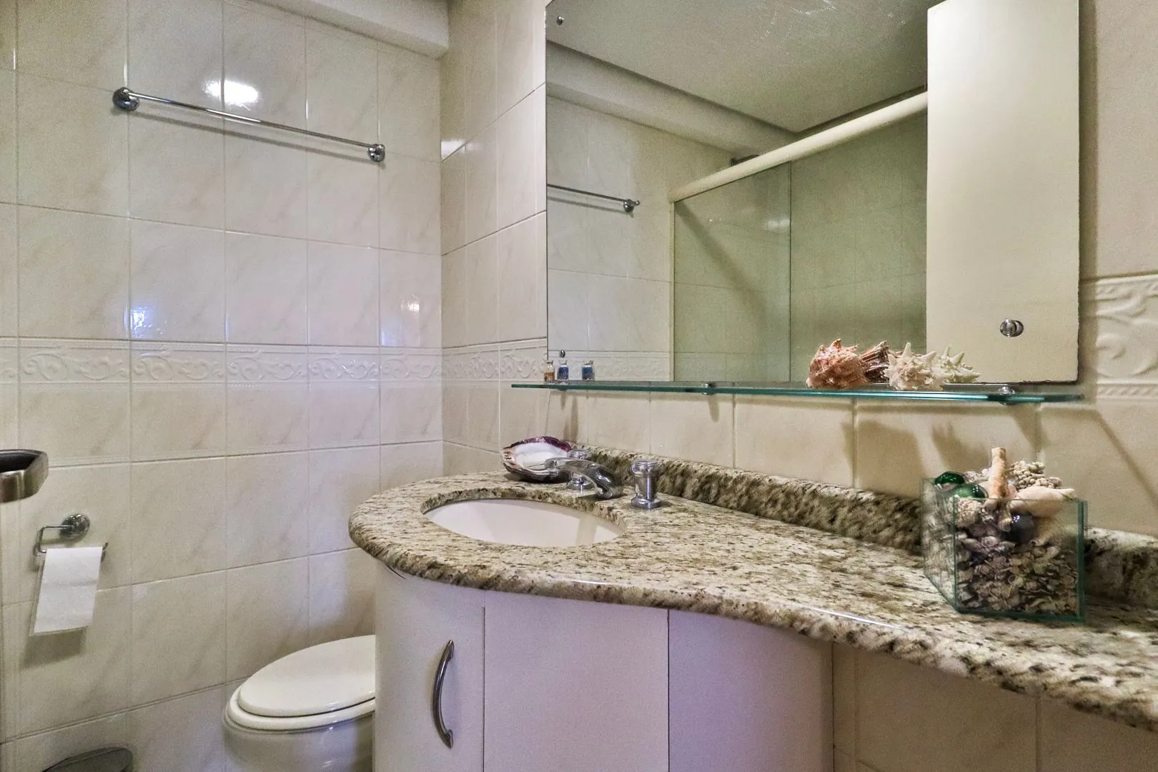 Imagem Apartamento para venda de 3 dormitórios, no bairro Teresópolis em Porto Alegre/RS.
