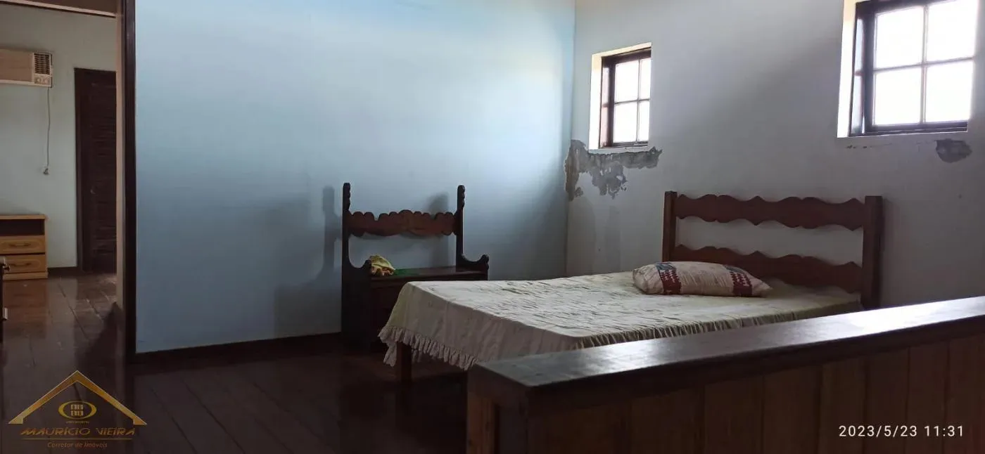 Imagem Casa em Condomínio para Venda em Cabo Frio / RJ no bairro Peró