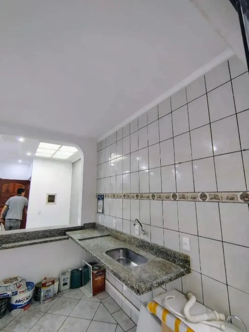 Imagem Casa Comercial à Venda em Sorocaba-SP, Jardim Pacaembu: 2 Quartos, 1 Sala, 2 Banheiros, 2 Vagas de Garagem!