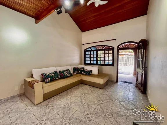 Imagem Bela Casa - Rica em Madeira - 6 Dormitórios - Escritura Definitiva - Residencial ou Comercial - Confira!