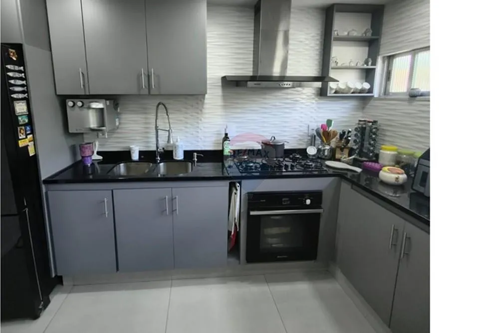 Imagem Apartamento à venda,reformado ,2 quartos, 1 suite, 1 vaga na Freguesia