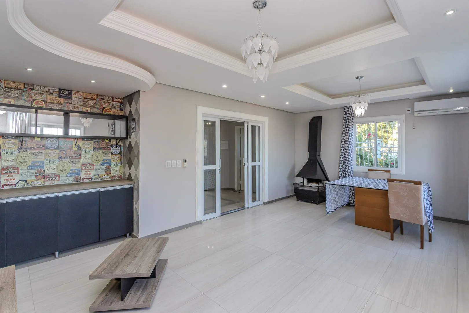 Imagem Casa sobrado no Morro Santana de 2 dormitórios e 2 vagas