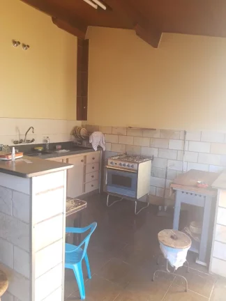 Imagem EXCELENTE LOCALIZAÇÃO. SOBRADO NO CENTRO DE FRANCA. RICO EM ARMÁRIOS .GARAGEM 4 CARROS.