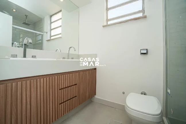 Imagem Imperdível! Apartamento à venda na Barra da Tijúca, Rio de Janeiro-RJ: 4 quartos, 1 suíte, 4 banheiros, 1 vaga, 130m².