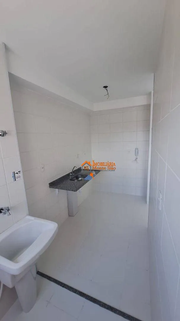 Imagem Apartamento com 2 dormitórios à venda, 46 m² por R$ 250.000,00 - O Pequeno Coração - Itaquaquecetuba/SP