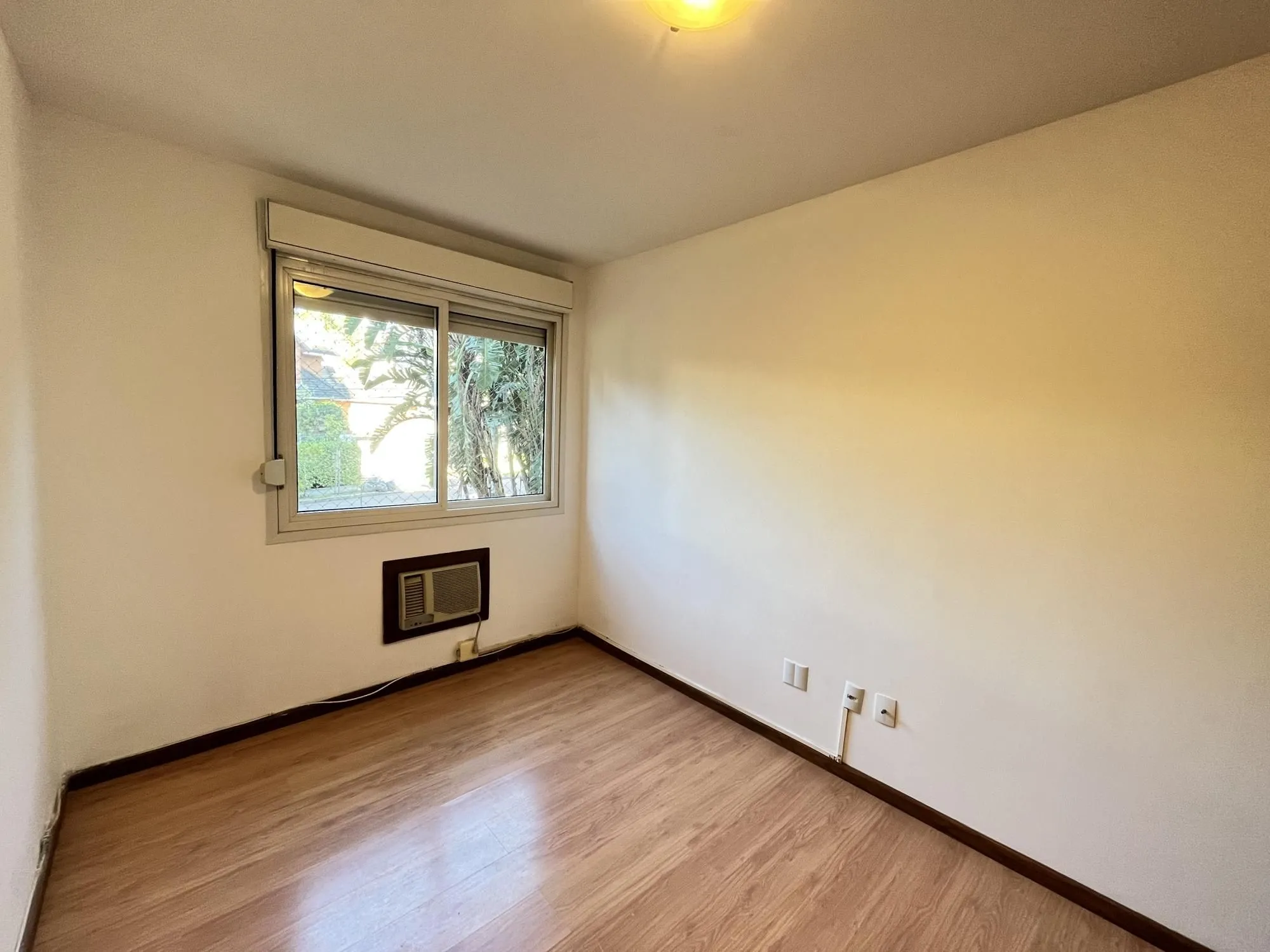 Imagem Apartamento de 3 quartos e 1 vaga de garagem no bairro Chácara da Pedras em POA