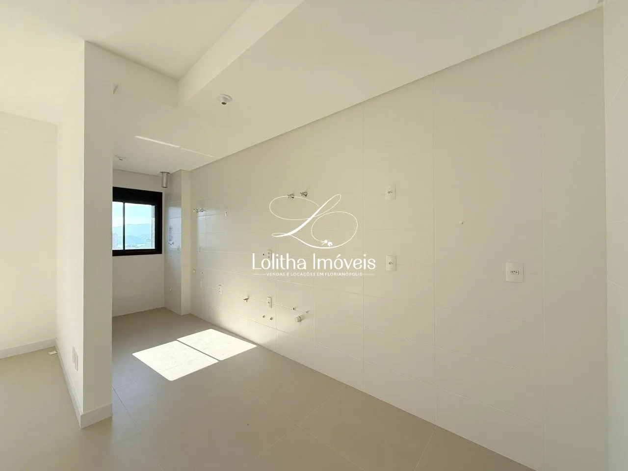 Imagem APARTAMENTO À VENDA COM 2 SUÍTES NA AGRONÔMICA, EM FLORIANÓPOLIS/SC