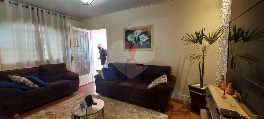 Imagem Casa de 2 quartos, 130m² no bairro Vila Nova Santa Luzia, em Bauru