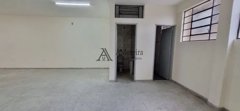 Imagem ALUGUEL SALÃO COMERCIAL COM 135 M² PLANO, MAIS ESCRITÓRIO