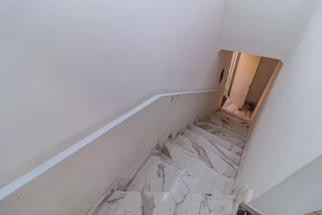 Imagem CASA DE CONDOMINIO NA GUILHERMINA 2 DORMITÓRIOS 1 SUÍTE!!!