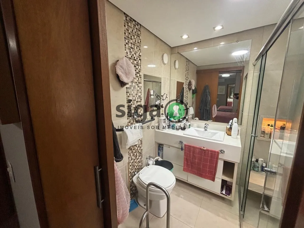 Imagem Apartamento de 147m² com 4 dormitóriose 3 vagas - Interlagos- São Paulo/SP