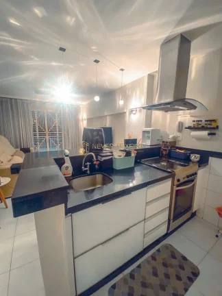 Imagem Apartamento Reformado!!! Com Projeto De Iluminação e Escritório!!! Garagem Coberta!!!
