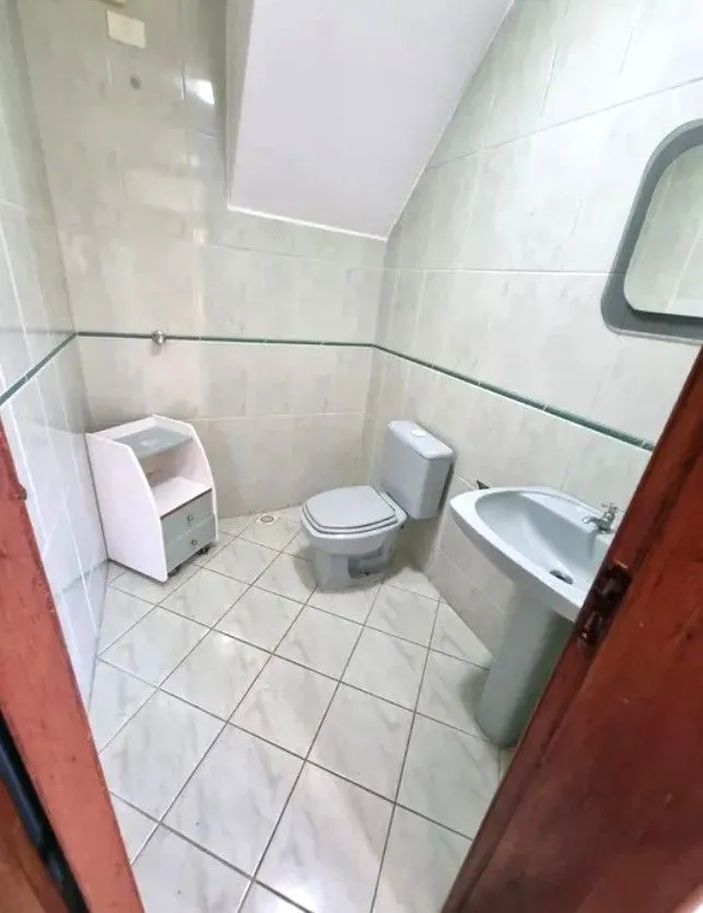 Imagem Casa sobrado no bairro Cristal de 3 domitórios e 3 vagas