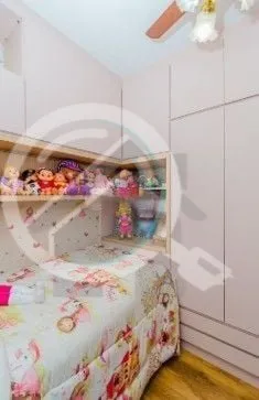 Imagem Apartamento com 57m², dois dormitórios sendo uma suíte, living, cozinha tipo americana, área de ...