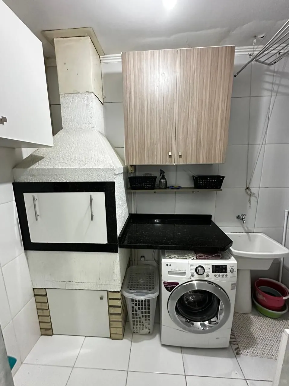 Imagem Apartamento 2 Dormitórios com Sacada e Vaga Coberta