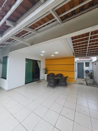 Imagem CASA NO CONDOMÍNIO ATLANTIS - PARQUE 10 DE NOVEMBRO